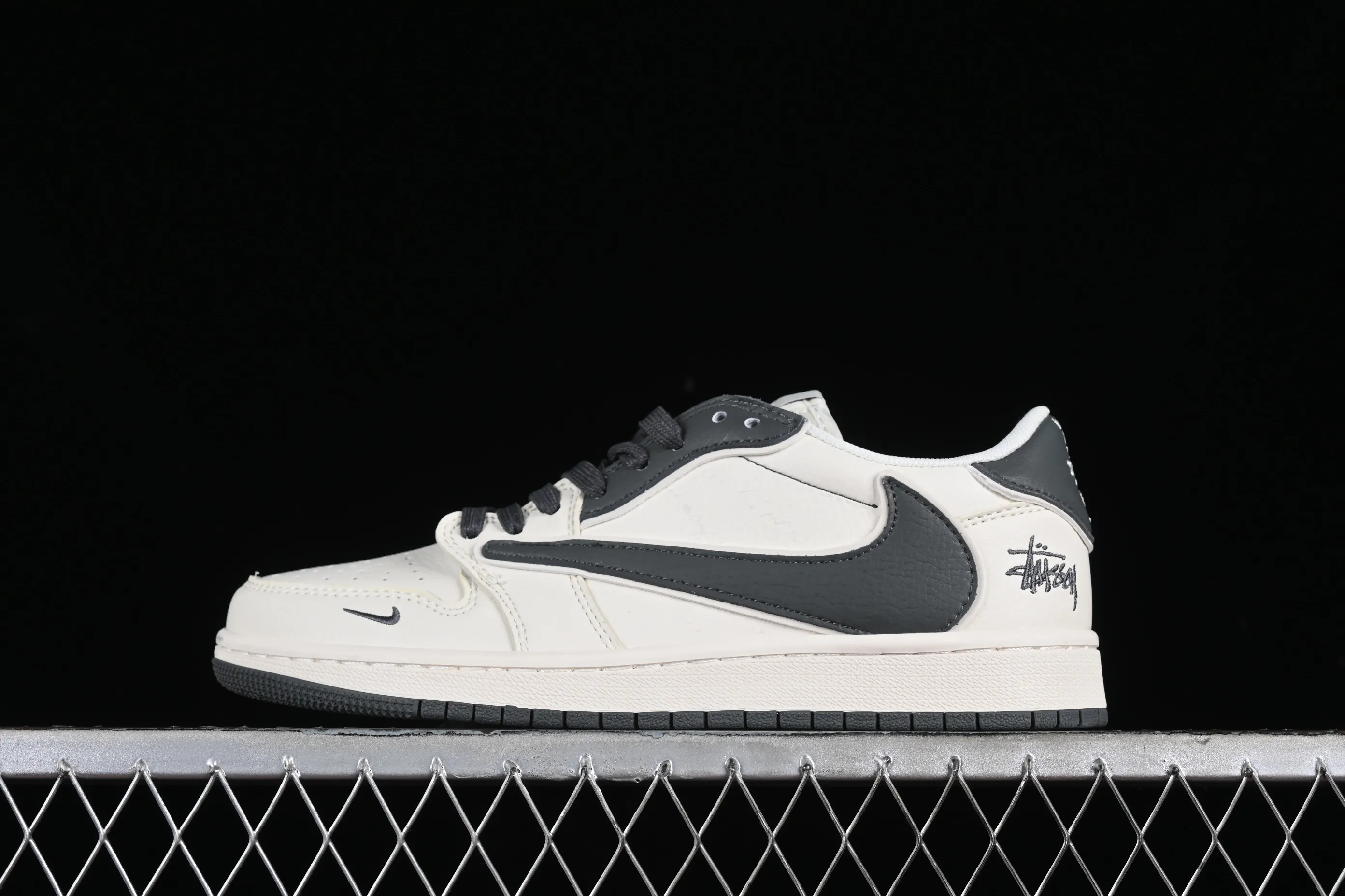 All categories Air Jordan Jordan series basketball shoes Air Jordan 1 Low high-end customized low-top sneakers Travis Scott x Fragment Design x Air Jordan 1 Low OG SP AJ1 Joe 1 Stussy joint beige low-top cultural casual sneakers DM6688-601
